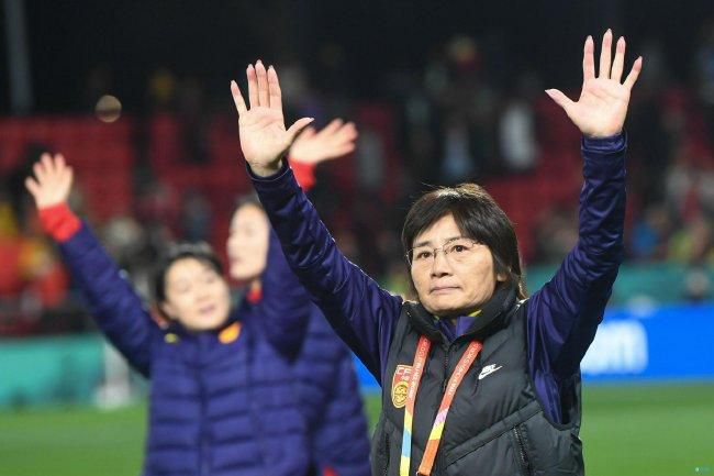 青青操国产在线